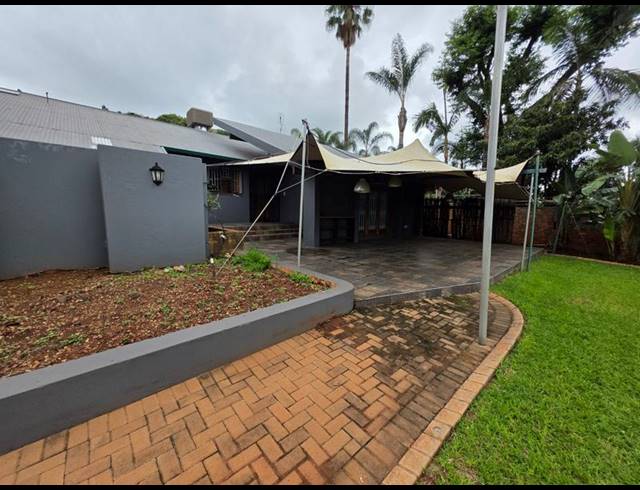 5 BEDROOM HOUSE FOR SALE IN WAVERLEY